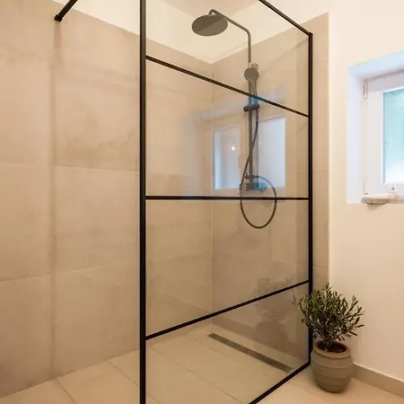 아파트 Saint Simeon And *