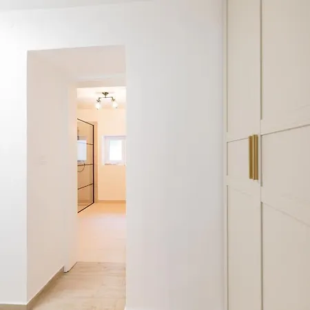 아파트 Saint Simeon And *