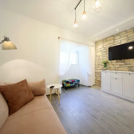 Saint Simeon And 아파트