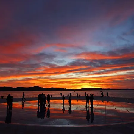 Saint Simeon And Апартаменти Задар