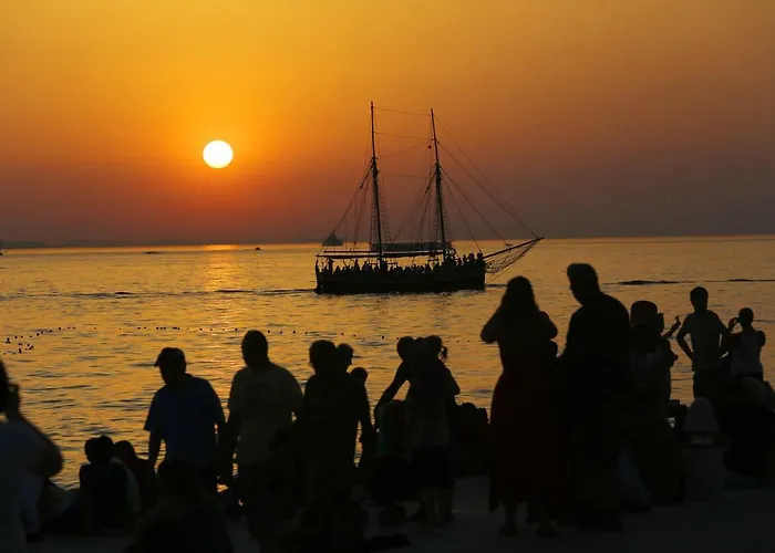 Saint Simeon And 公寓 扎达尔