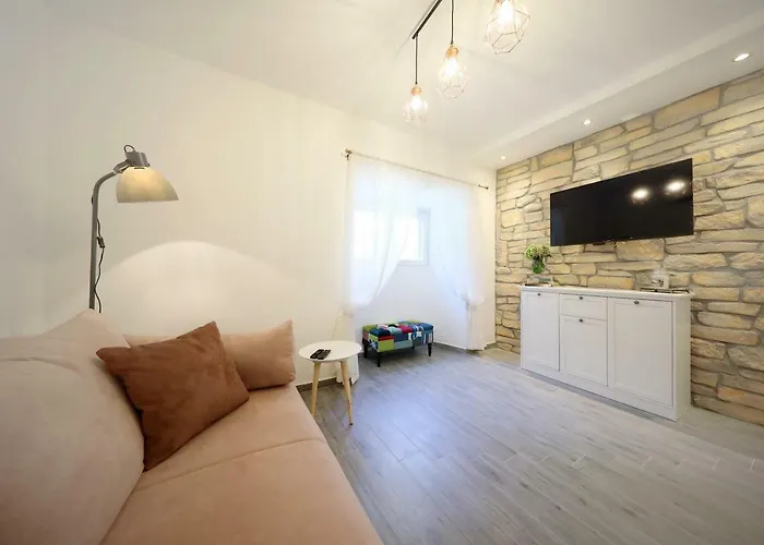 Saint Simeon And Apartment