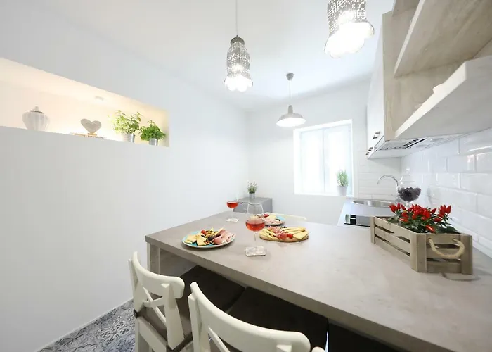 Saint Simeon And דירה