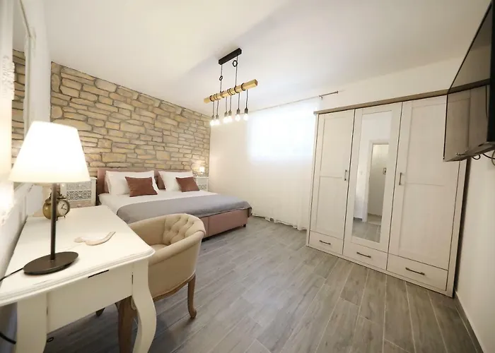 Saint Simeon And Apartment Zadar