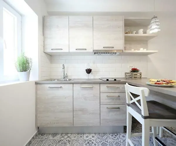 Saint Simeon And דירה